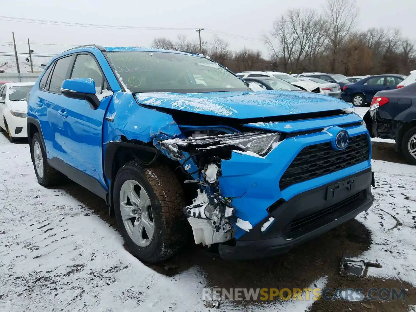 1 Photograph of a damaged car JTMRWRFV8KD014463 TOYOTA RAV4 2019