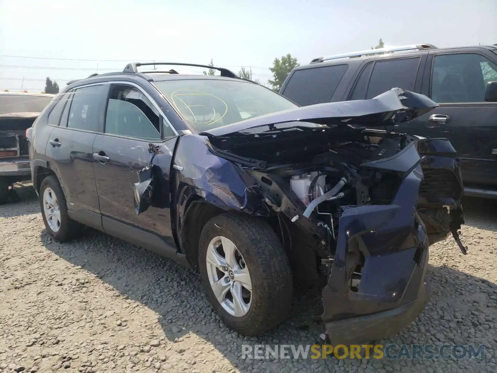 1 Photograph of a damaged car JTMRWRFV8KD518253 TOYOTA RAV4 2019