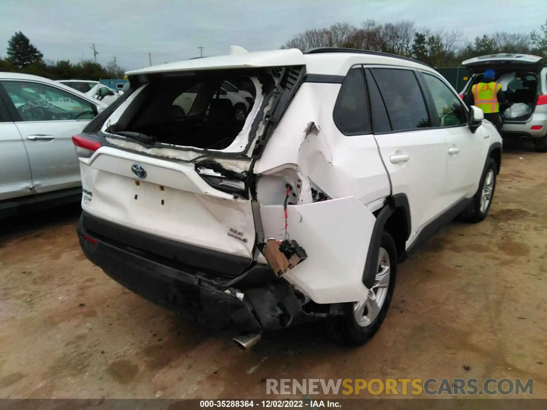 4 Photograph of a damaged car JTMRWRFV9KD010874 TOYOTA RAV4 2019