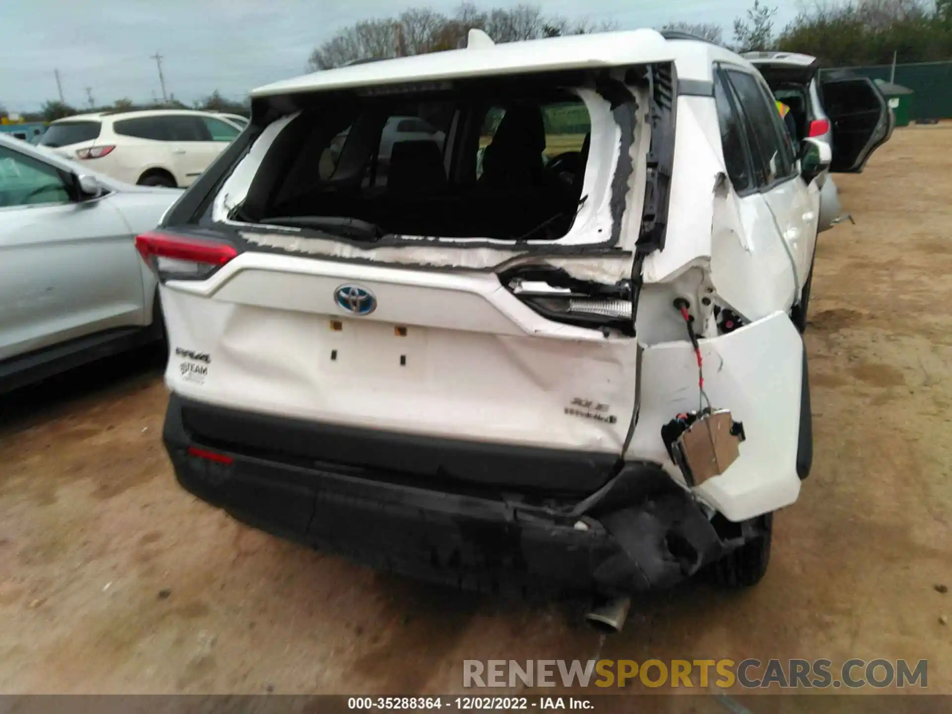 6 Photograph of a damaged car JTMRWRFV9KD010874 TOYOTA RAV4 2019