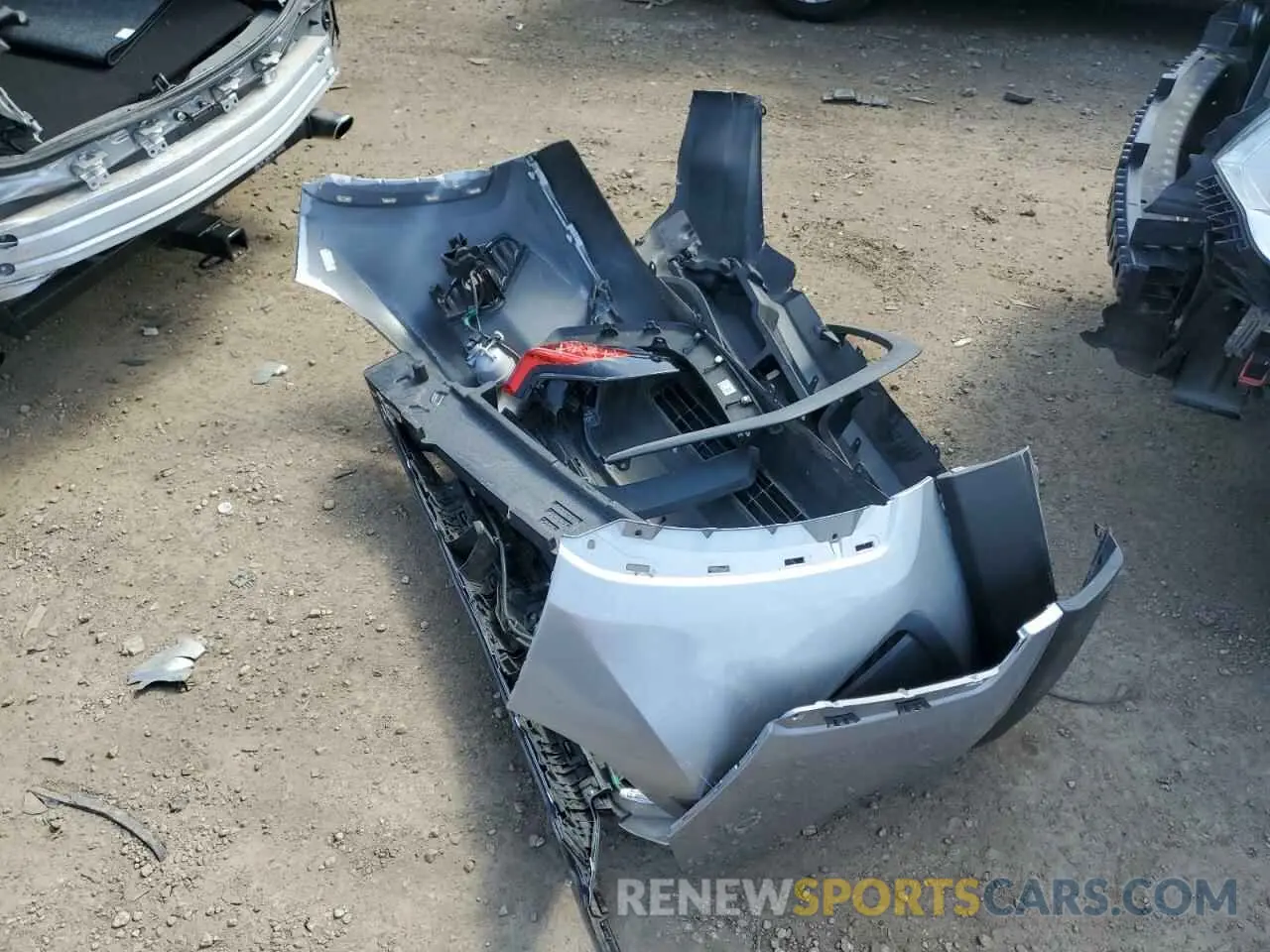 13 Photograph of a damaged car JTMRWRFVXKD010639 TOYOTA RAV4 2019