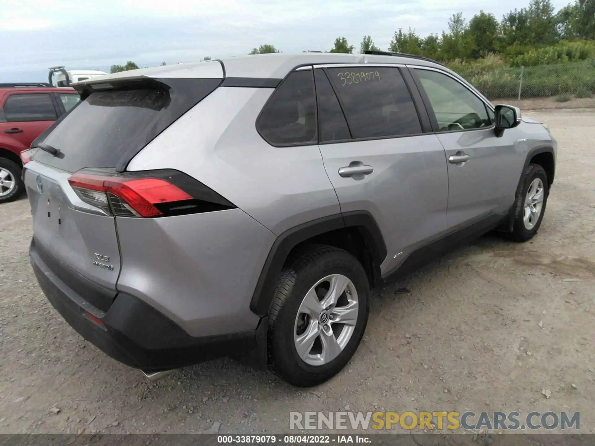 4 Photograph of a damaged car JTMRWRFVXKD011998 TOYOTA RAV4 2019