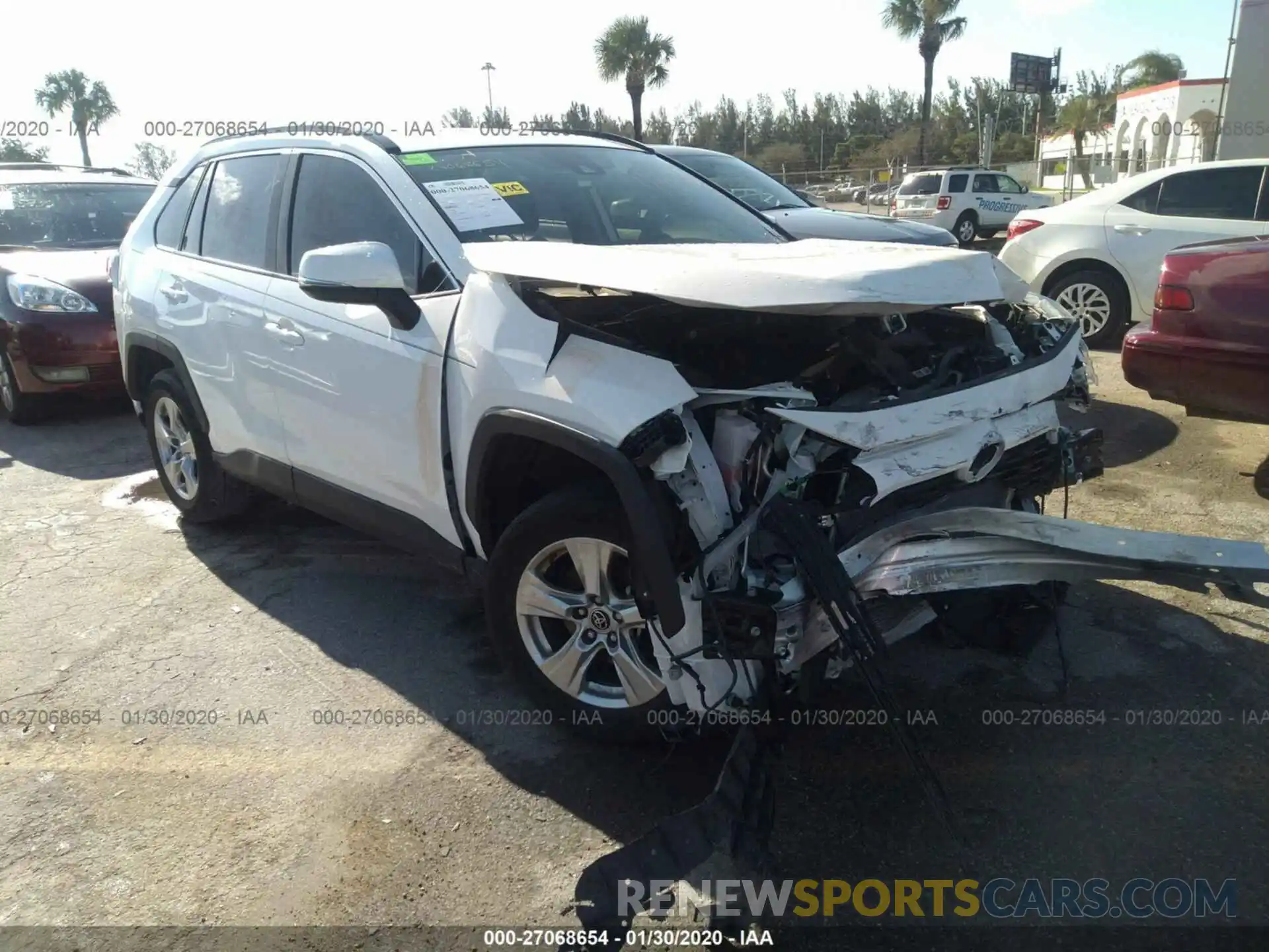 1 Photograph of a damaged car JTMW1RFV0KD009047 TOYOTA RAV4 2019