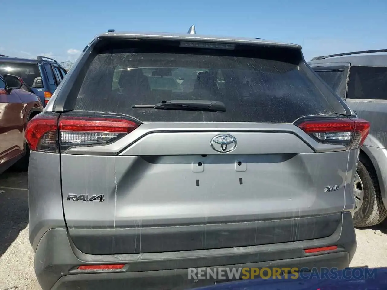6 Photograph of a damaged car JTMW1RFV0KD013938 TOYOTA RAV4 2019