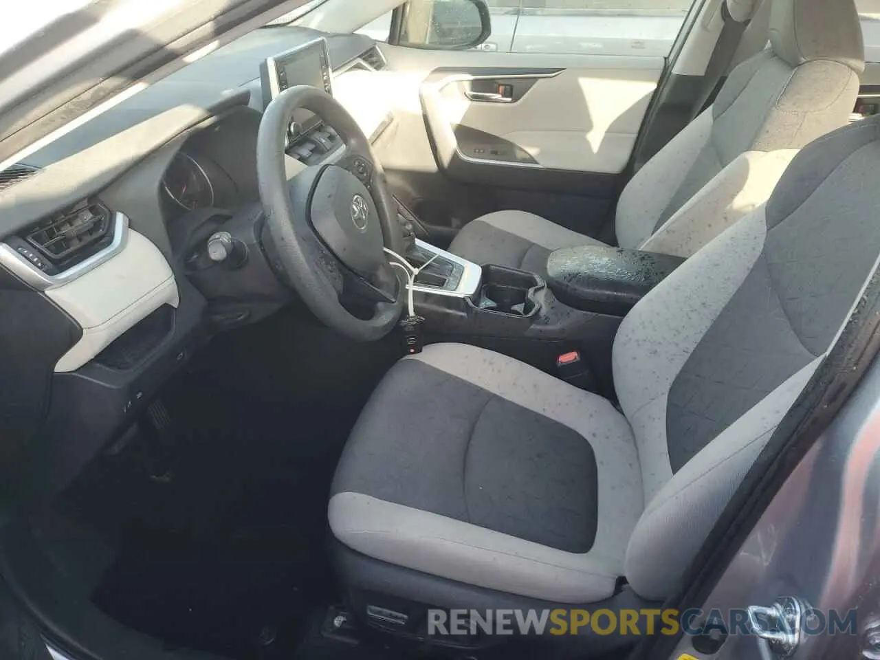 7 Photograph of a damaged car JTMW1RFV0KD013938 TOYOTA RAV4 2019