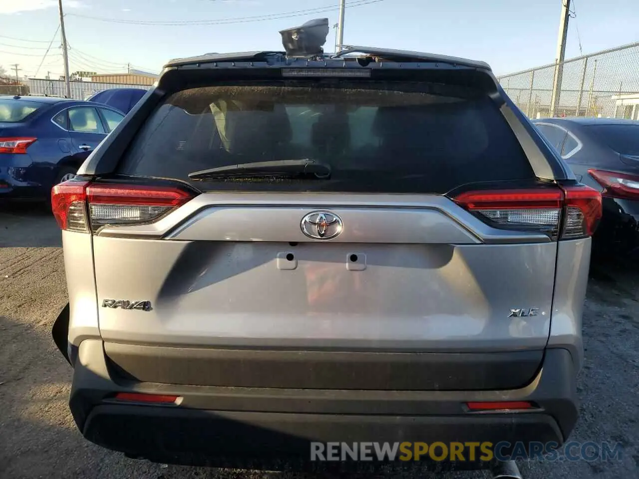 6 Photograph of a damaged car JTMW1RFV0KD030321 TOYOTA RAV4 2019