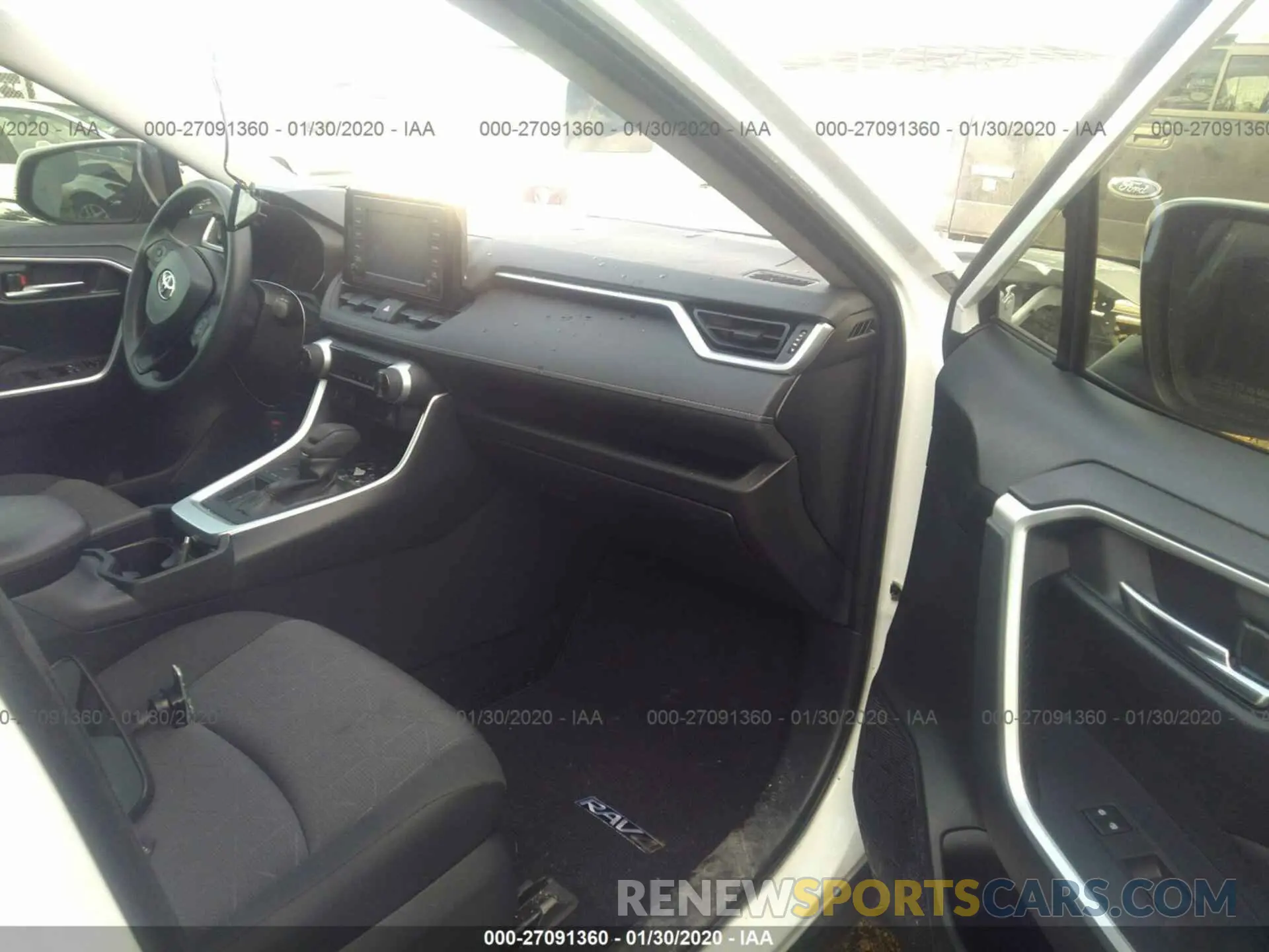 5 Photograph of a damaged car JTMW1RFV0KD035440 TOYOTA RAV4 2019