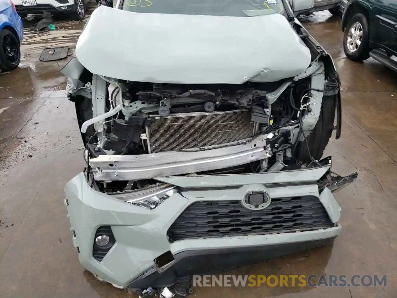 9 Photograph of a damaged car JTMW1RFV0KD501268 TOYOTA RAV4 2019