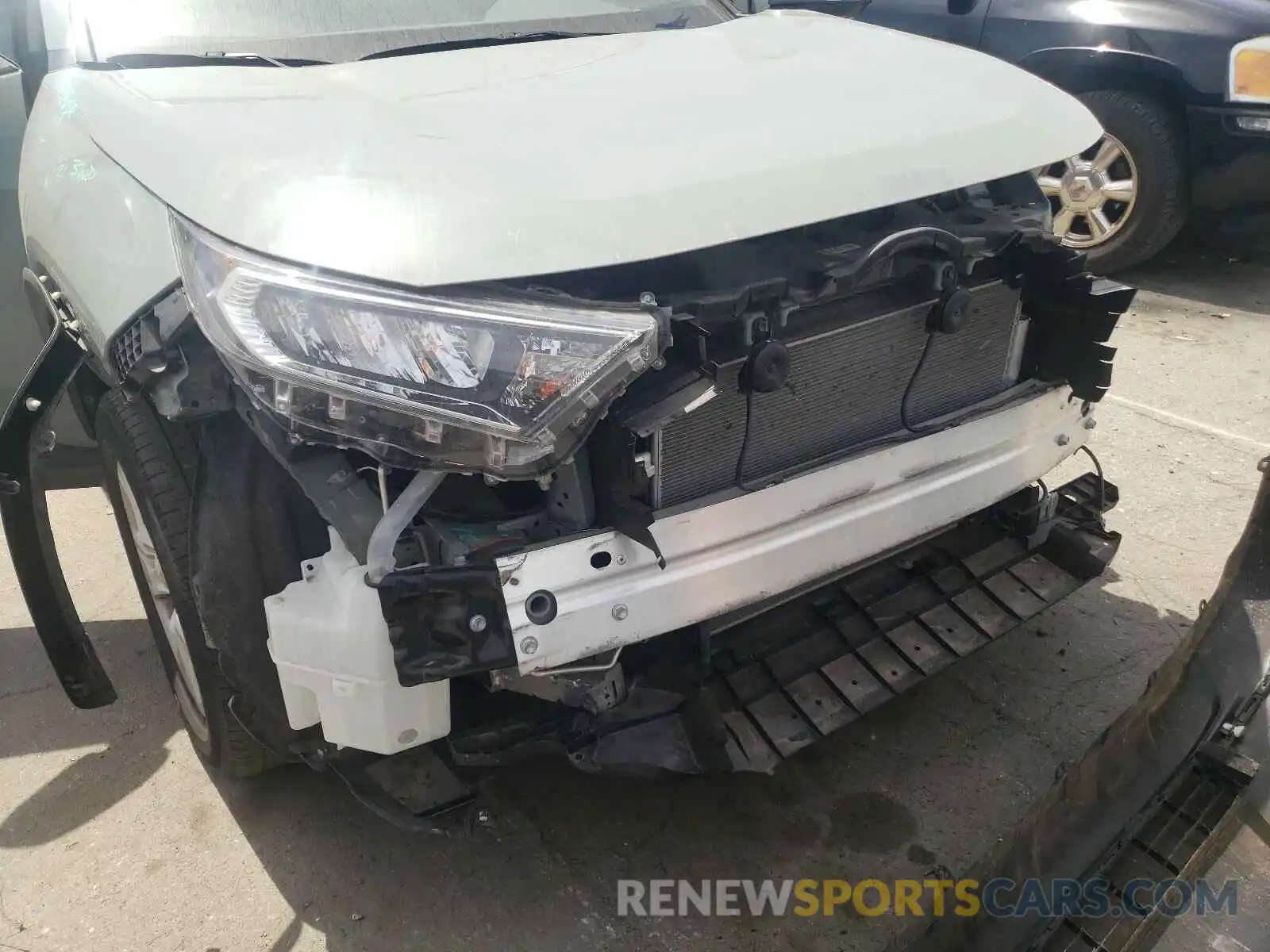 9 Photograph of a damaged car JTMW1RFV0KD505076 TOYOTA RAV4 2019