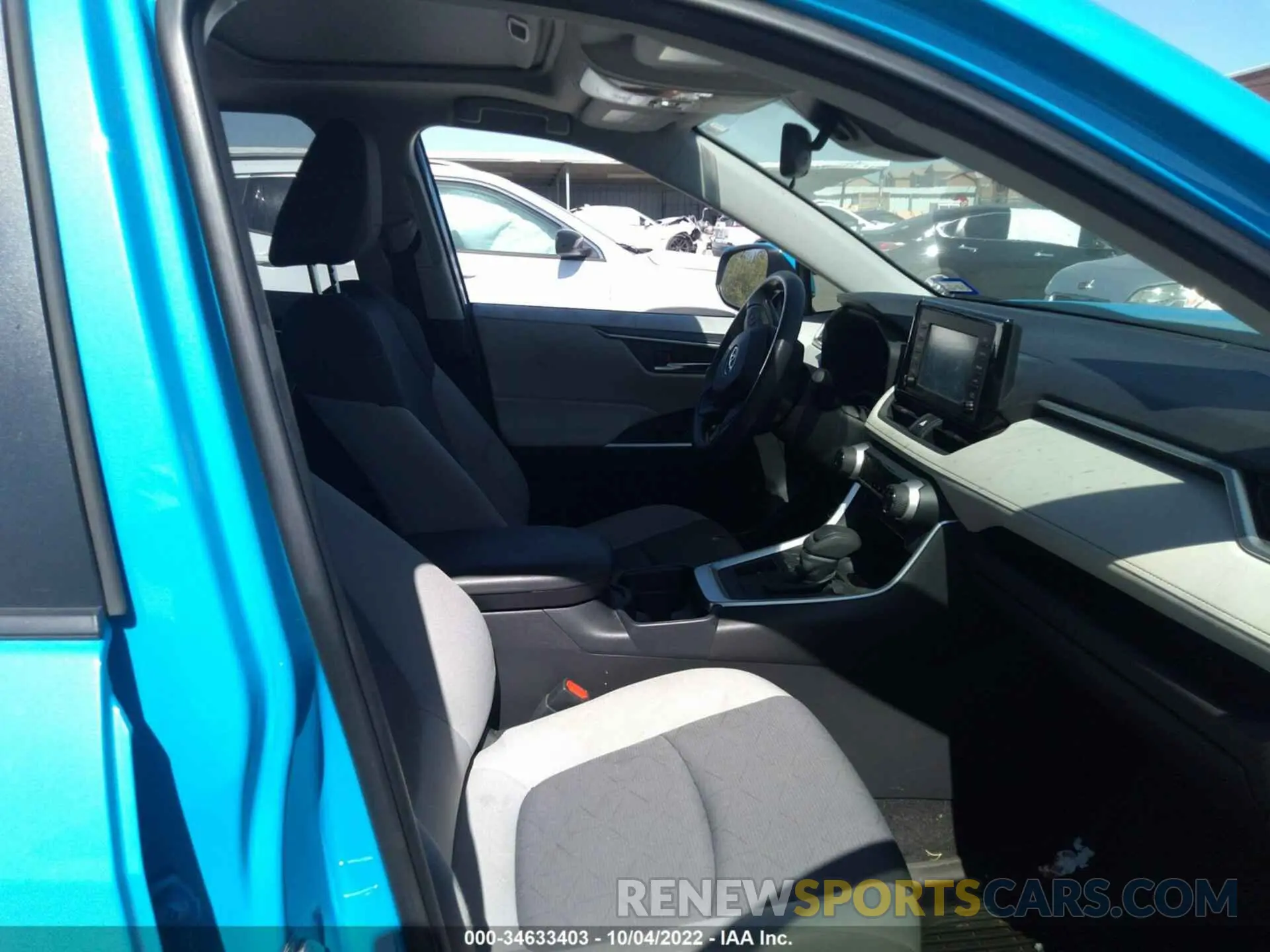 5 Photograph of a damaged car JTMW1RFV0KD510794 TOYOTA RAV4 2019