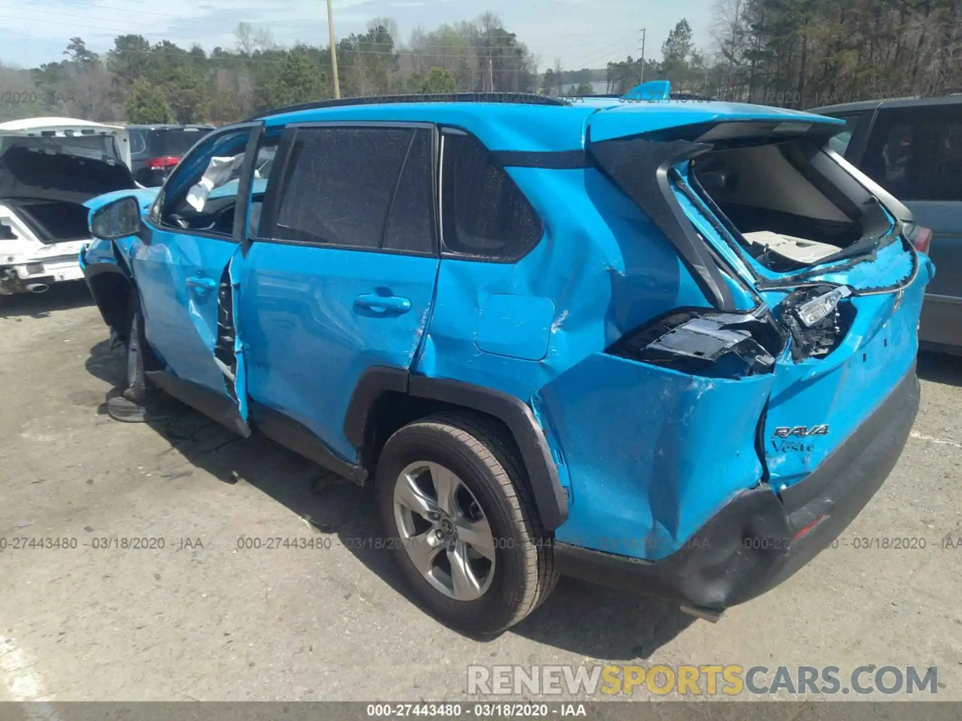 3 Photograph of a damaged car JTMW1RFV0KD513372 TOYOTA RAV4 2019