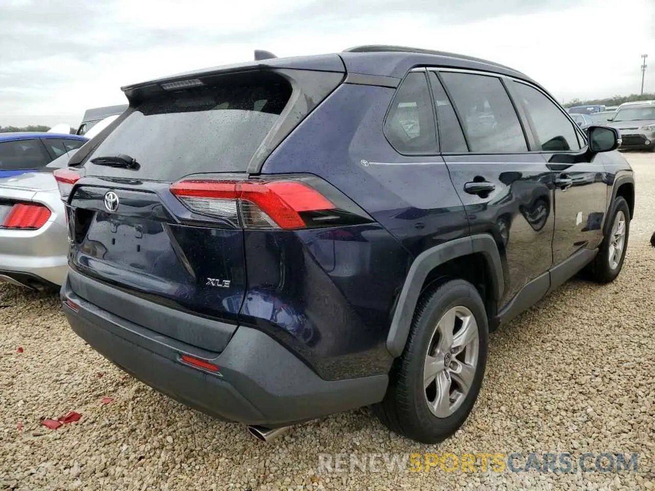 3 Photograph of a damaged car JTMW1RFV0KJ012290 TOYOTA RAV4 2019