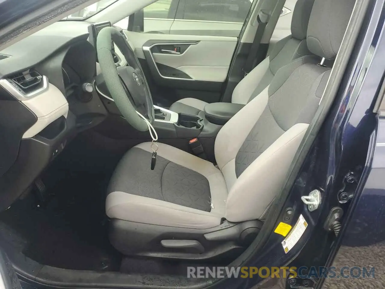 7 Photograph of a damaged car JTMW1RFV0KJ012290 TOYOTA RAV4 2019