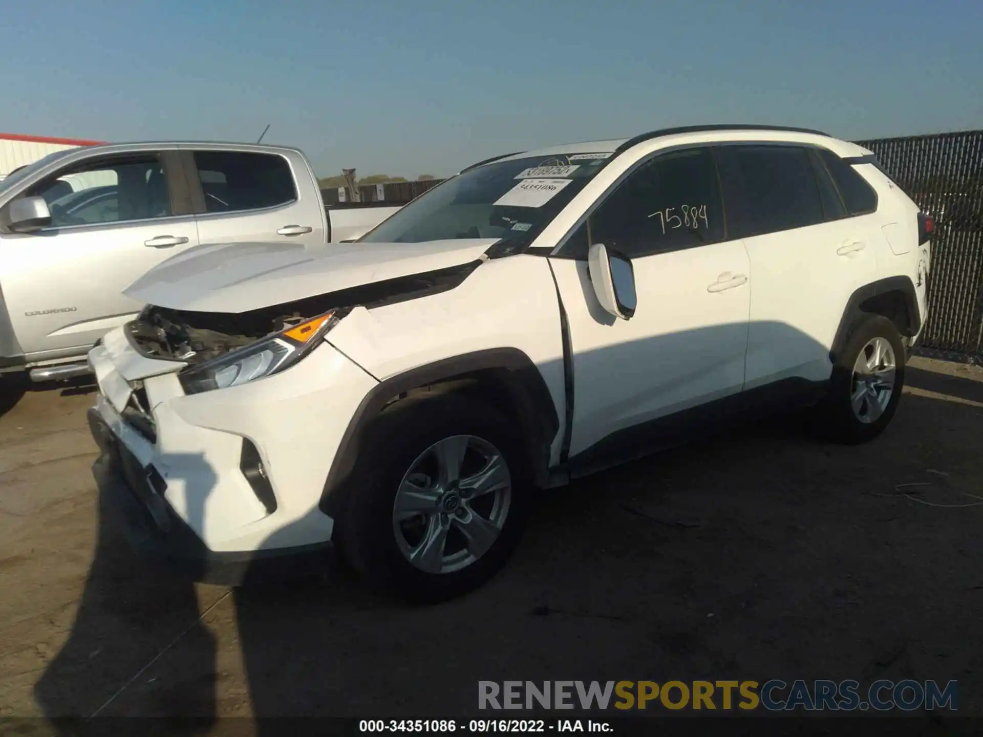 2 Photograph of a damaged car JTMW1RFV0KJ015237 TOYOTA RAV4 2019