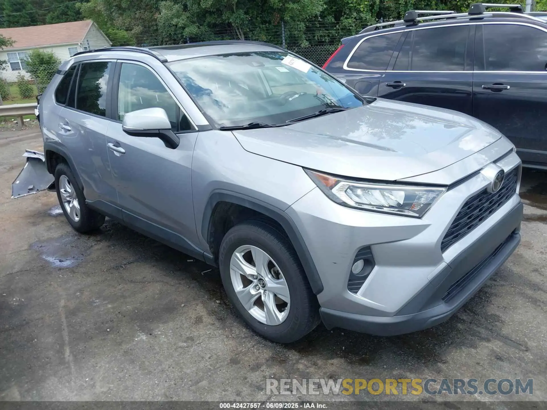 1 Photograph of a damaged car JTMW1RFV1KD505216 TOYOTA RAV4 2019