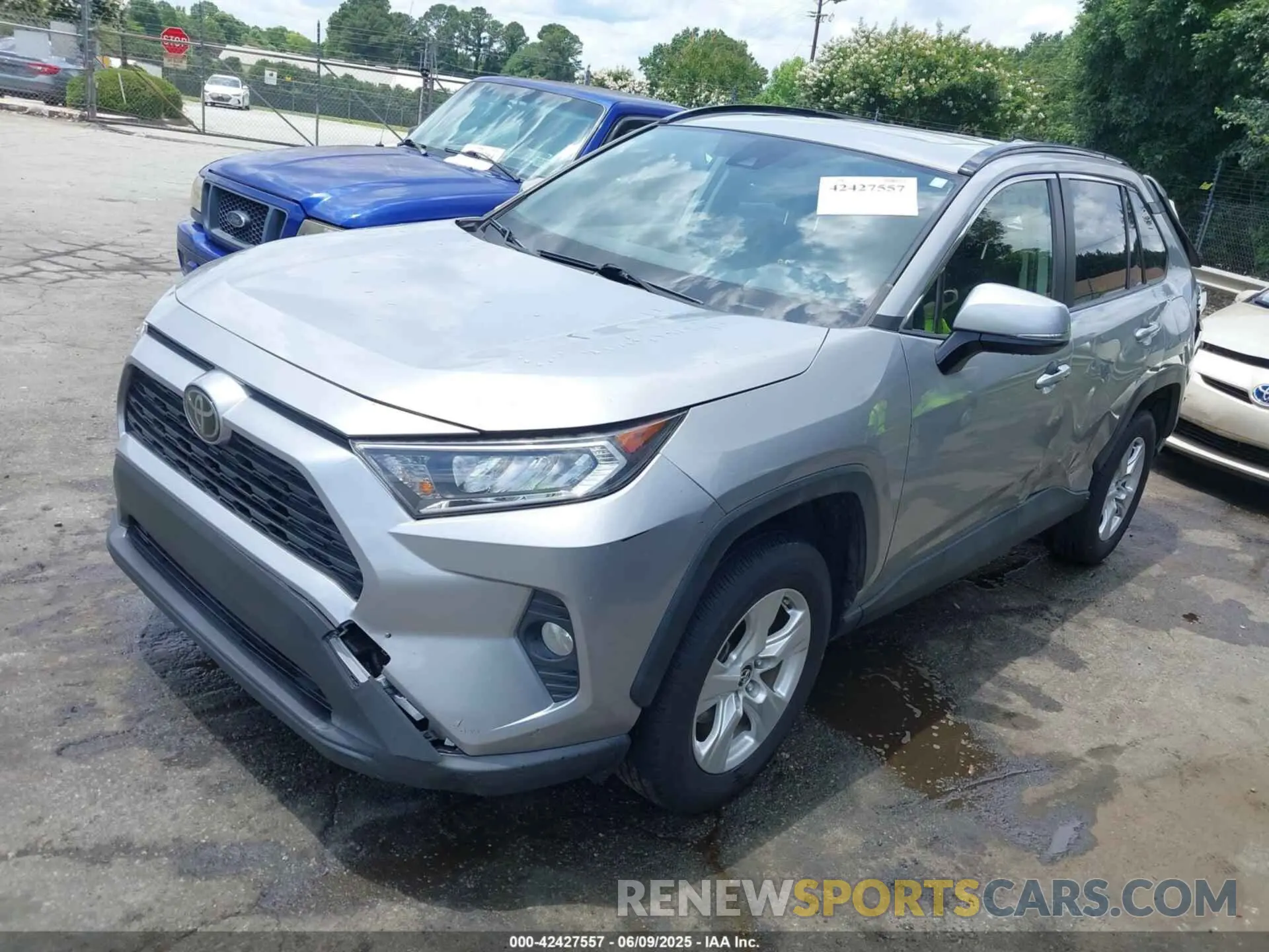 2 Photograph of a damaged car JTMW1RFV1KD505216 TOYOTA RAV4 2019