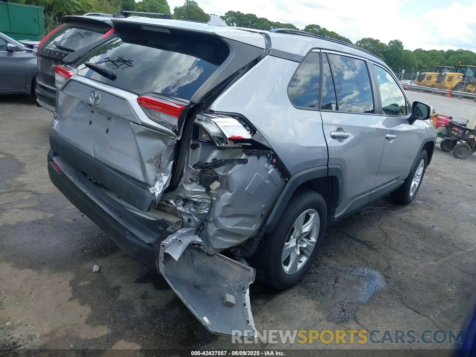 4 Photograph of a damaged car JTMW1RFV1KD505216 TOYOTA RAV4 2019