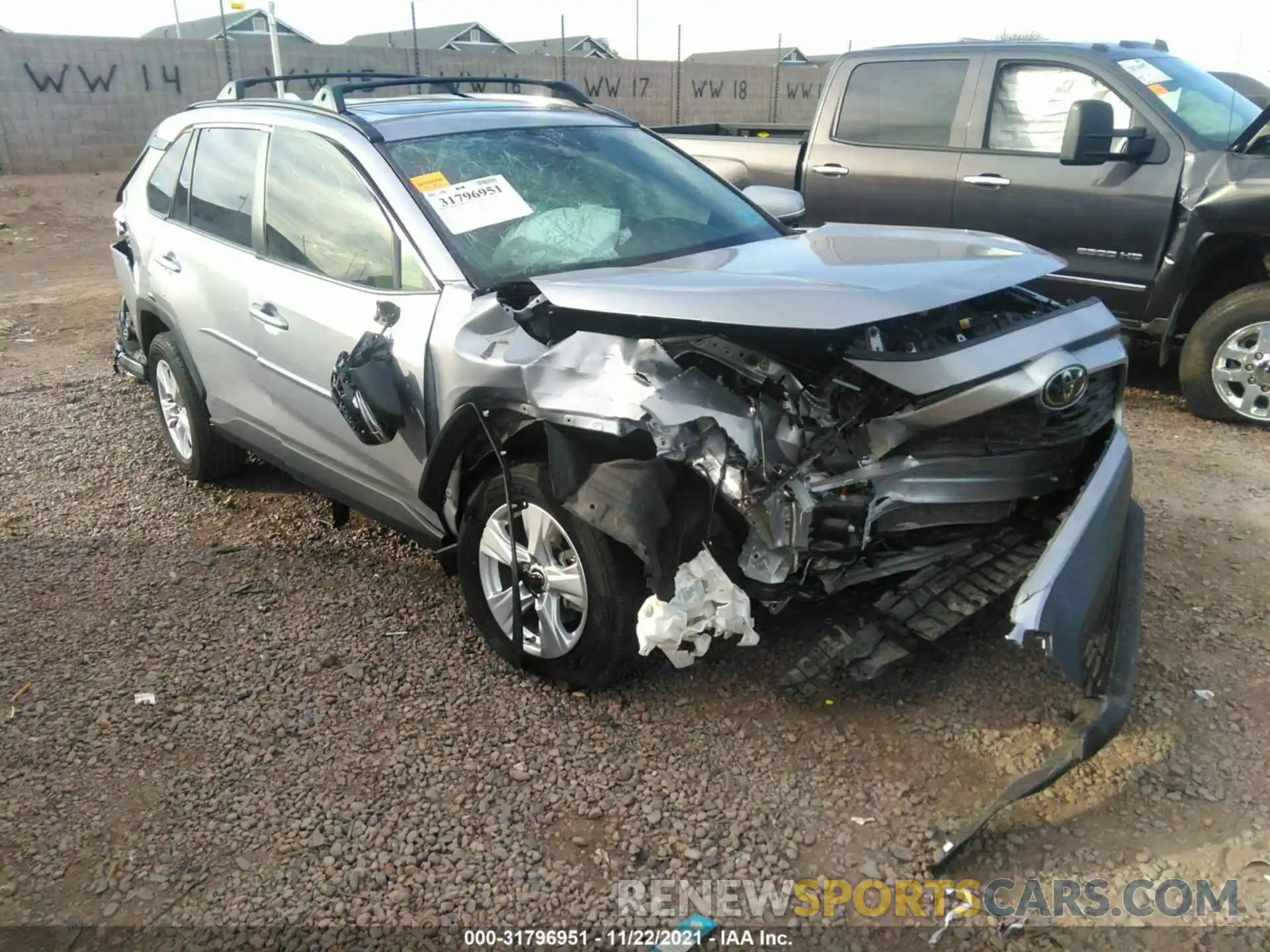 1 Photograph of a damaged car JTMW1RFV1KD506852 TOYOTA RAV4 2019