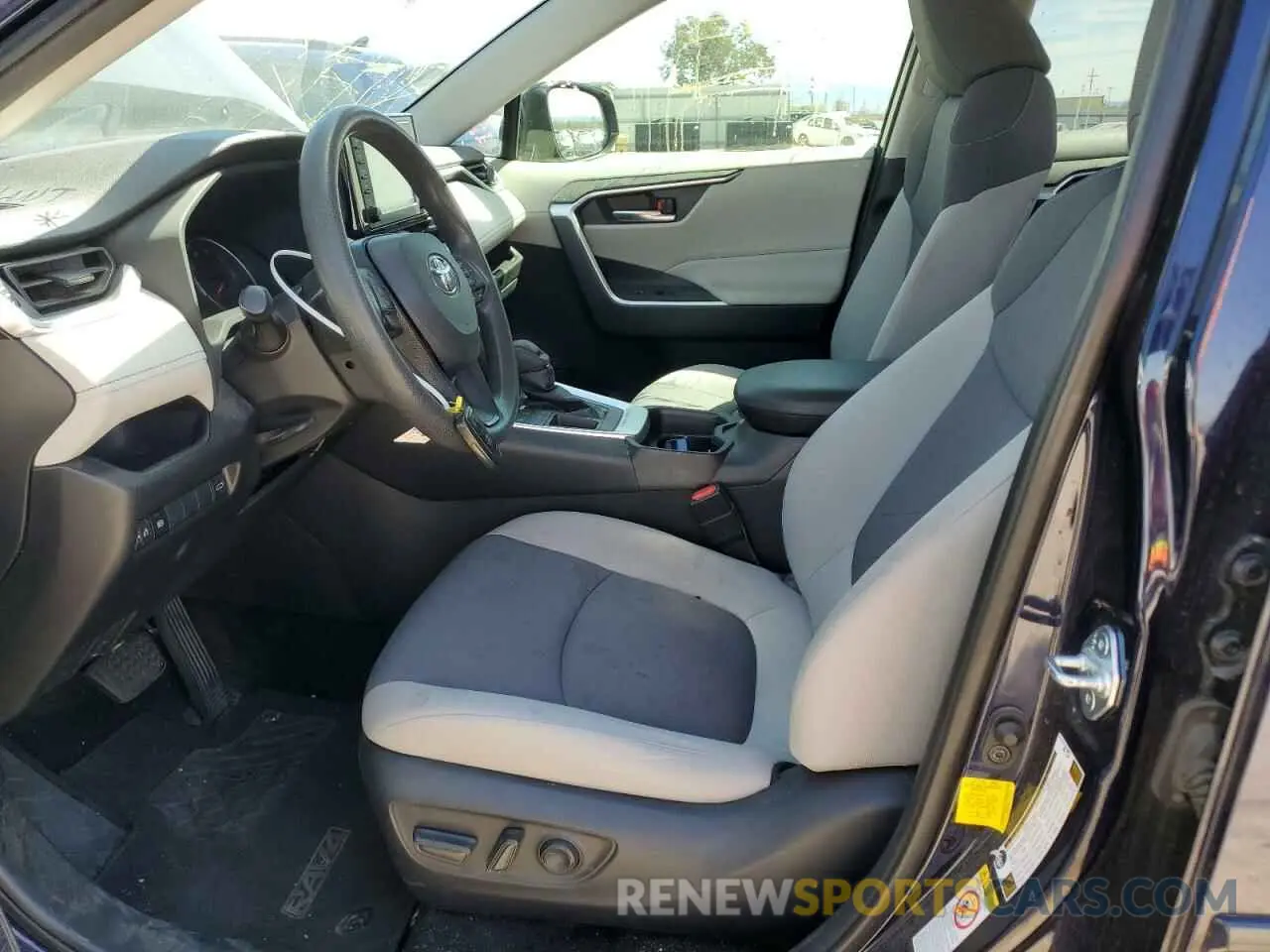 7 Photograph of a damaged car JTMW1RFV1KD512263 TOYOTA RAV4 2019