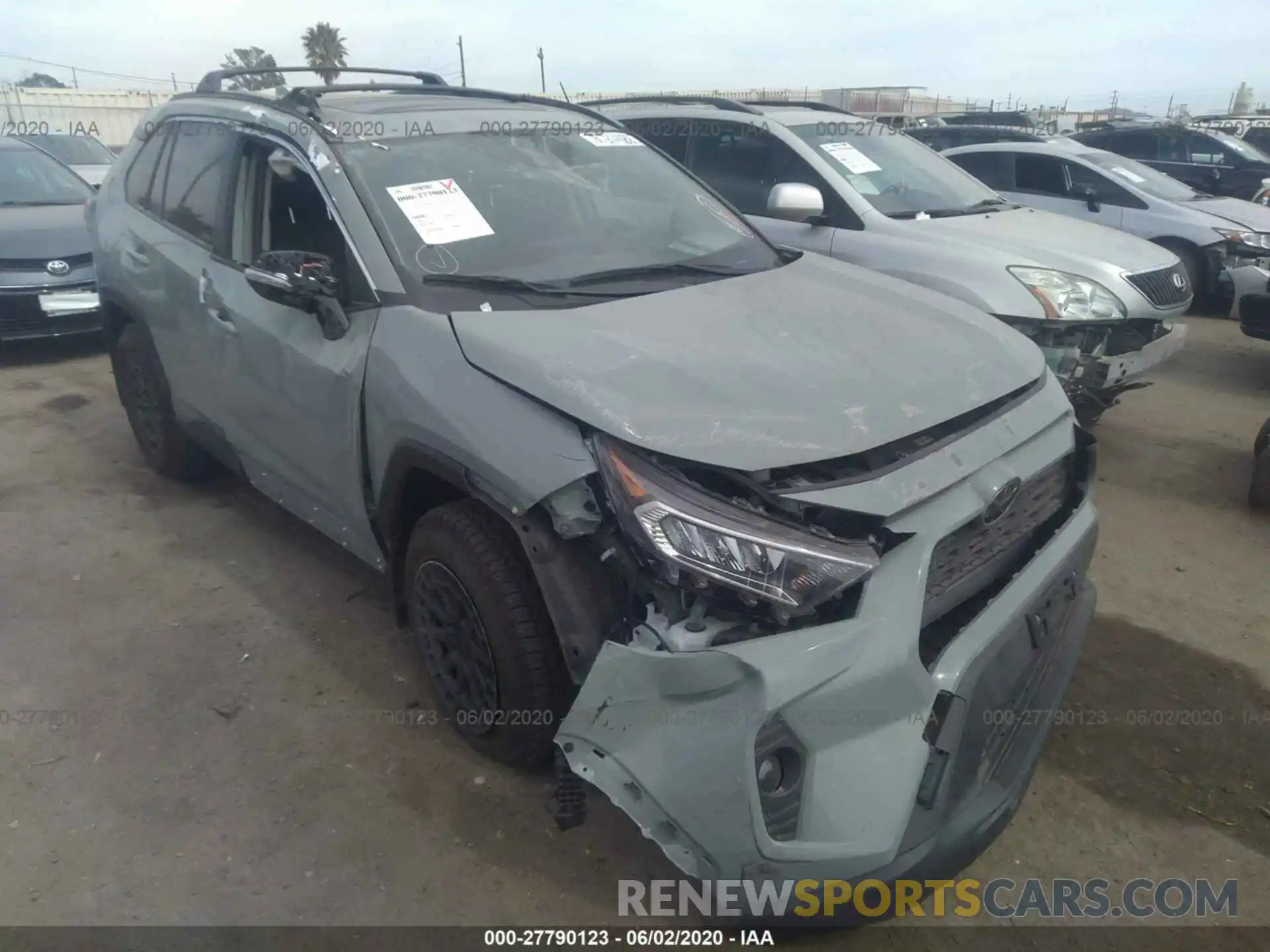 1 Photograph of a damaged car JTMW1RFV1KJ005395 TOYOTA RAV4 2019