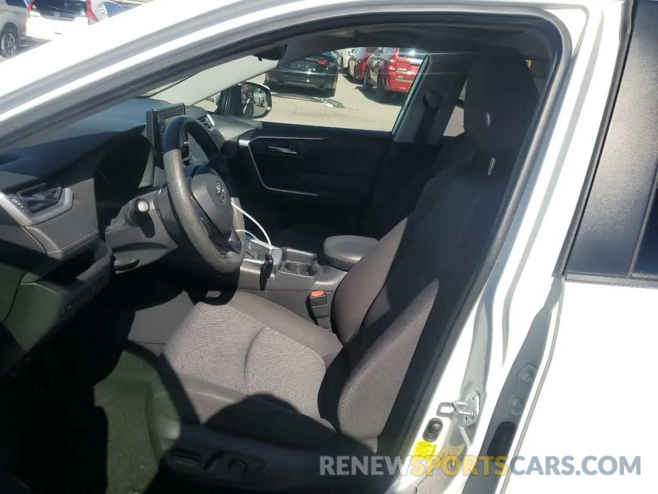 7 Photograph of a damaged car JTMW1RFV1KJ014923 TOYOTA RAV4 2019