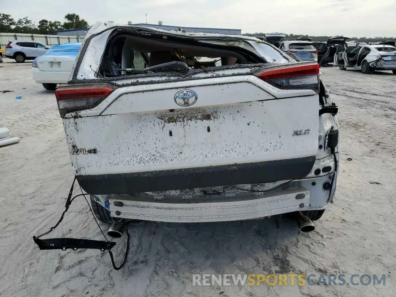 6 Photograph of a damaged car JTMW1RFV2KD019918 TOYOTA RAV4 2019