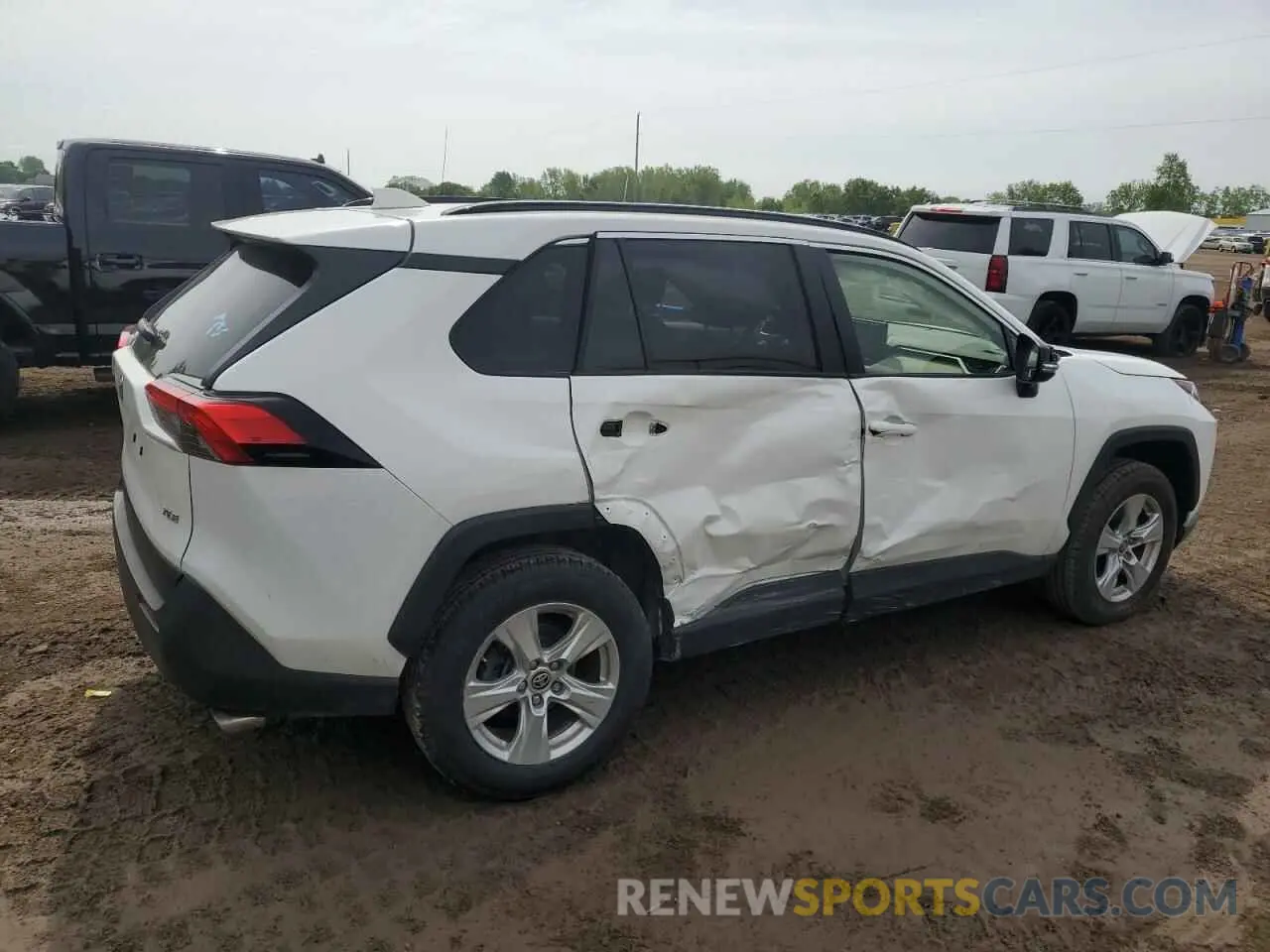 3 Photograph of a damaged car JTMW1RFV2KD035780 TOYOTA RAV4 2019