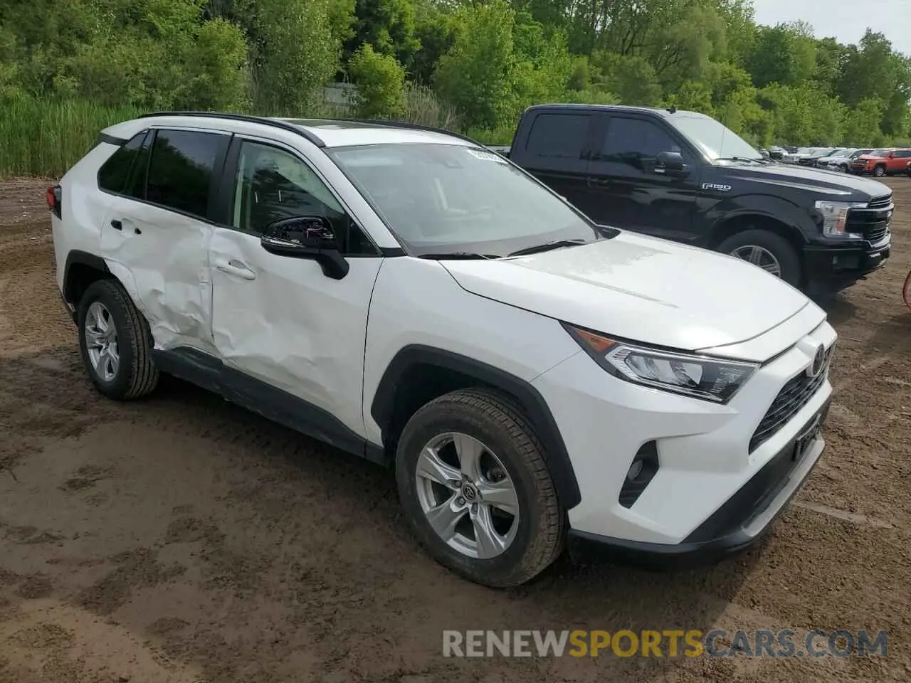 4 Photograph of a damaged car JTMW1RFV2KD035780 TOYOTA RAV4 2019