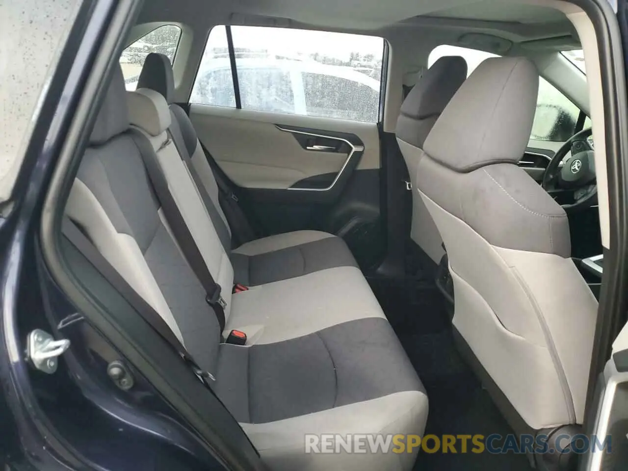 11 Photograph of a damaged car JTMW1RFV2KD037819 TOYOTA RAV4 2019