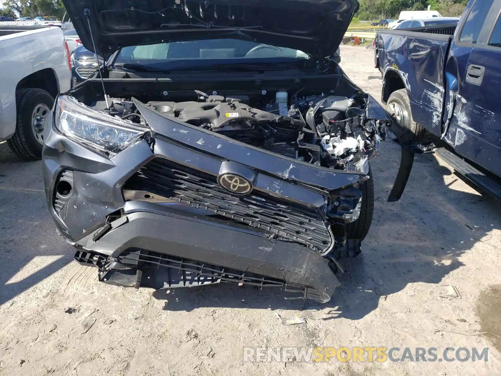 9 Photograph of a damaged car JTMW1RFV2KD039845 TOYOTA RAV4 2019