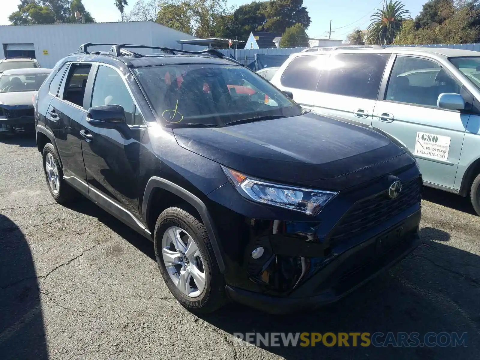 1 Photograph of a damaged car JTMW1RFV2KD508464 TOYOTA RAV4 2019