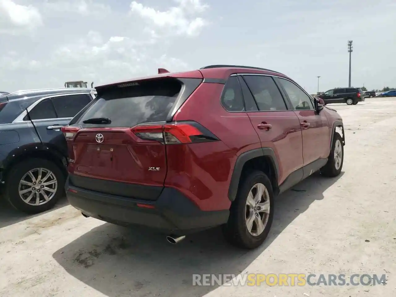 4 Photograph of a damaged car JTMW1RFV3KD024657 TOYOTA RAV4 2019