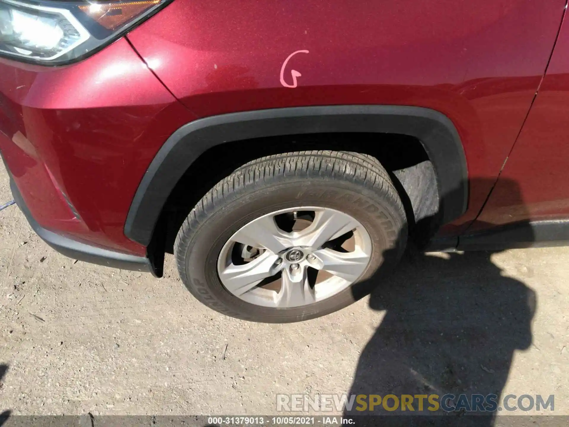 12 Photograph of a damaged car JTMW1RFV3KD031558 TOYOTA RAV4 2019