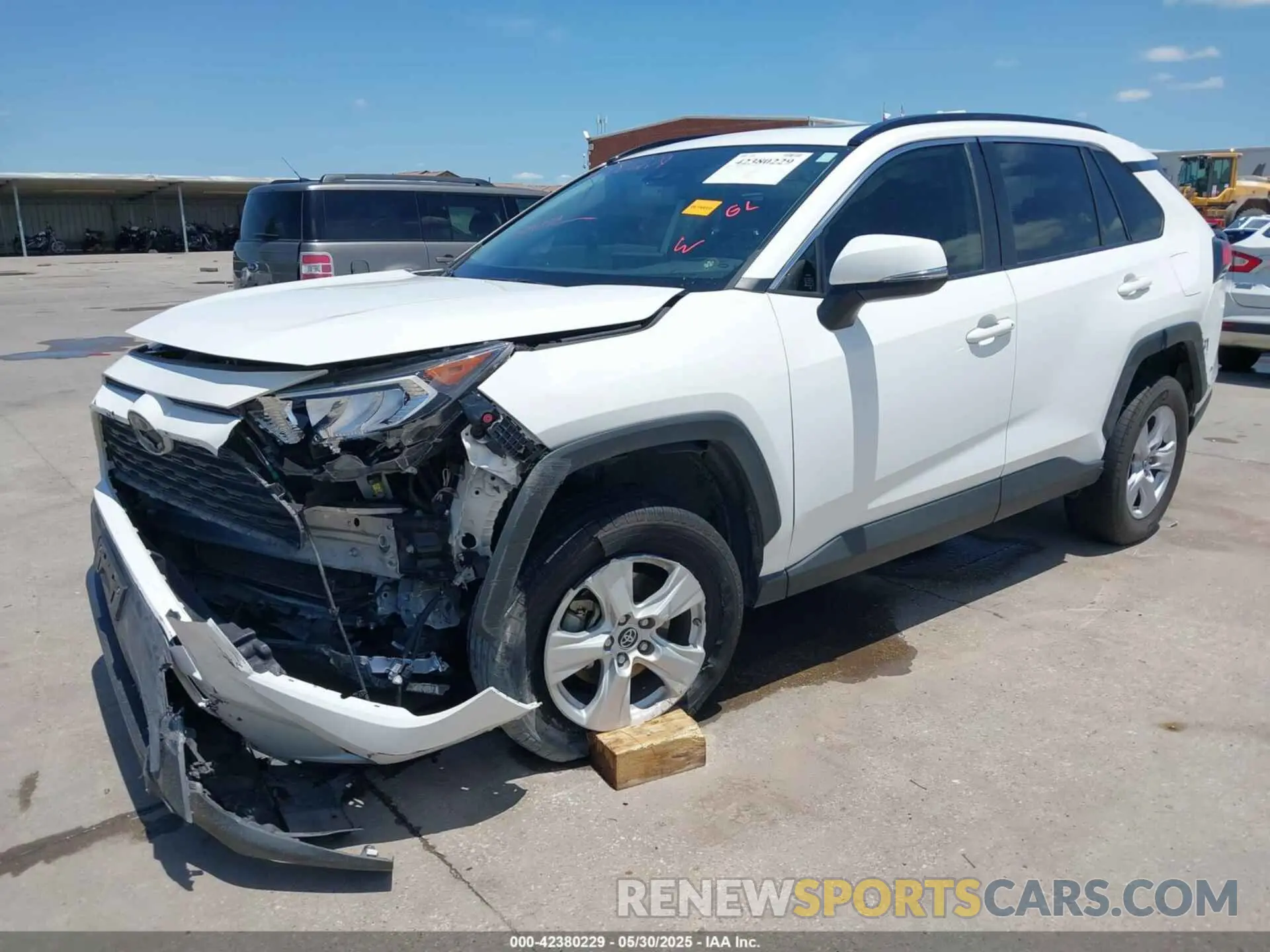 2 Photograph of a damaged car JTMW1RFV3KD032368 TOYOTA RAV4 2019
