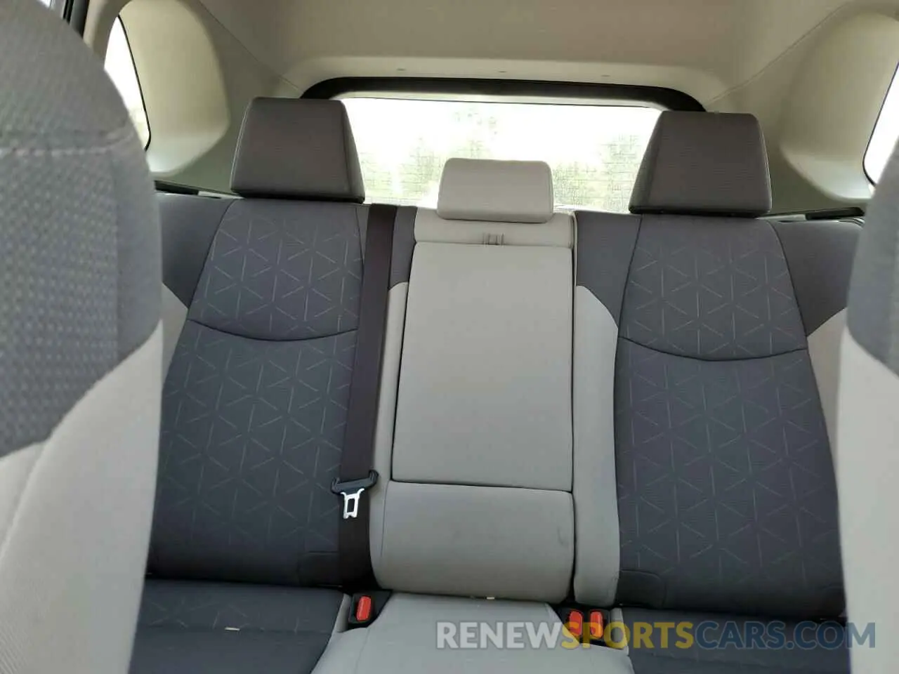 10 Photograph of a damaged car JTMW1RFV3KD503578 TOYOTA RAV4 2019
