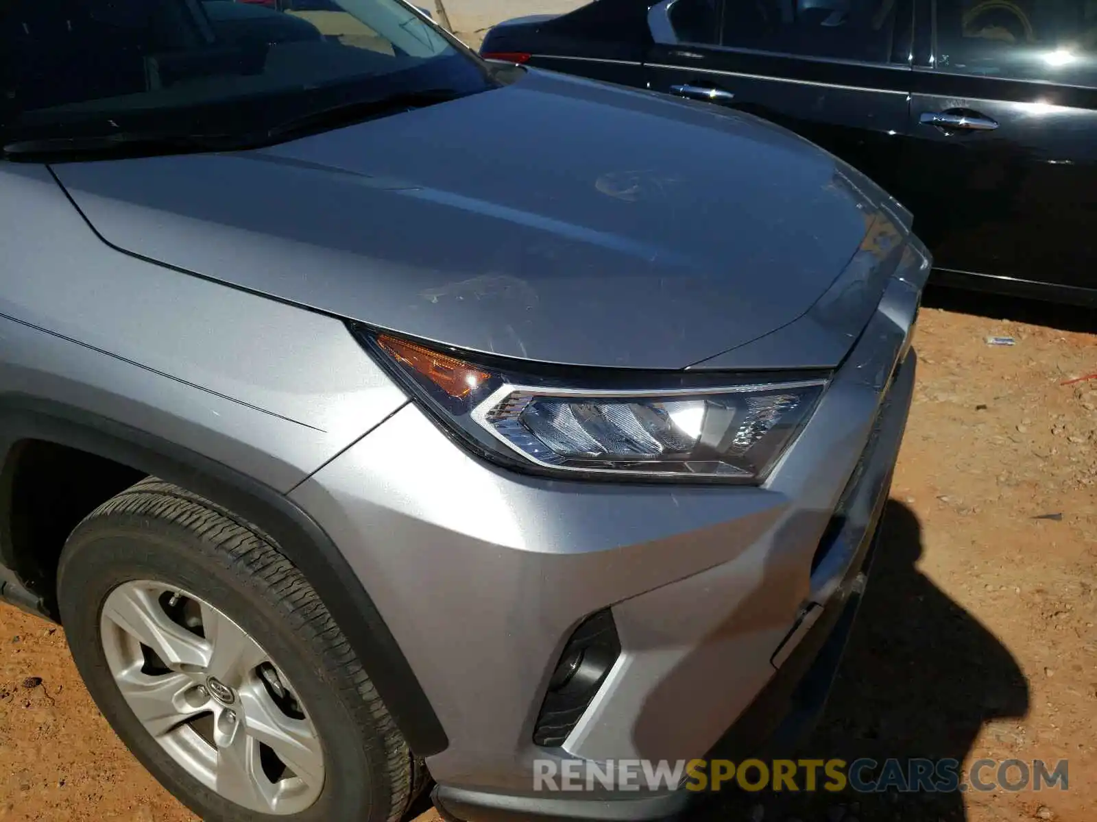 9 Photograph of a damaged car JTMW1RFV3KD505265 TOYOTA RAV4 2019