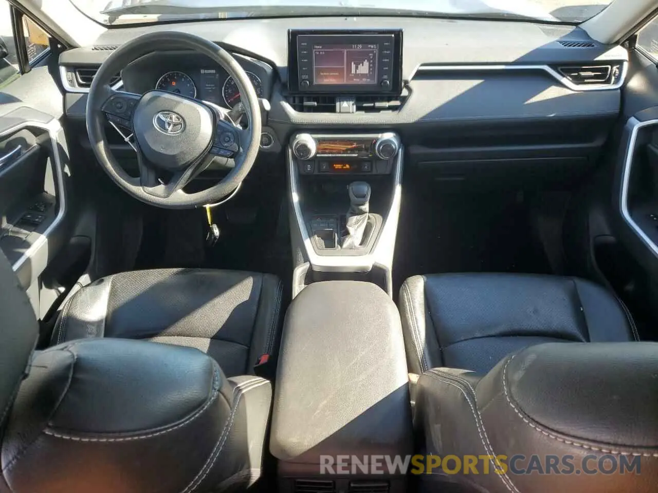 8 Photograph of a damaged car JTMW1RFV3KD513057 TOYOTA RAV4 2019