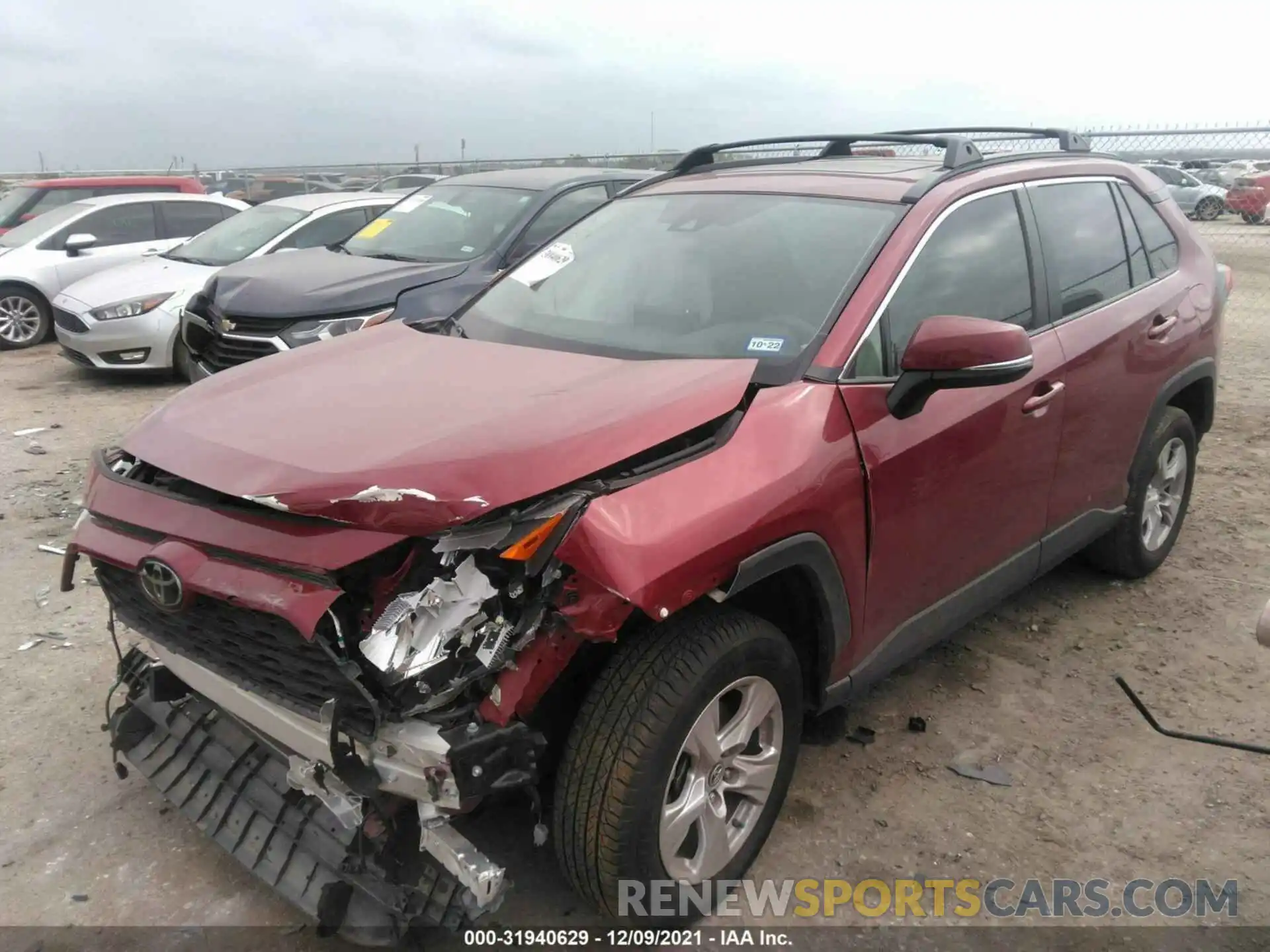 2 Photograph of a damaged car JTMW1RFV3KJ014504 TOYOTA RAV4 2019