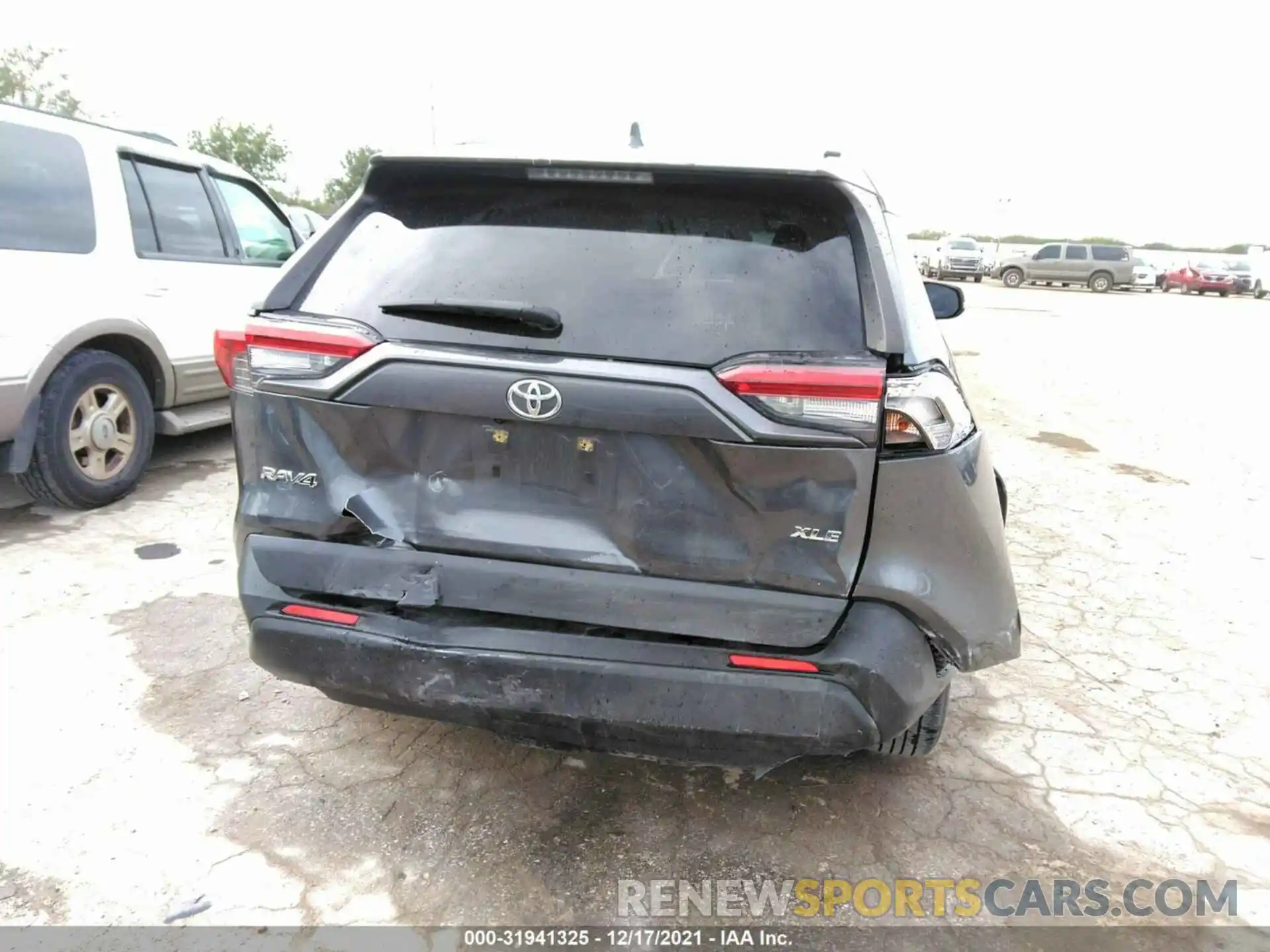 6 Photograph of a damaged car JTMW1RFV4KD009889 TOYOTA RAV4 2019