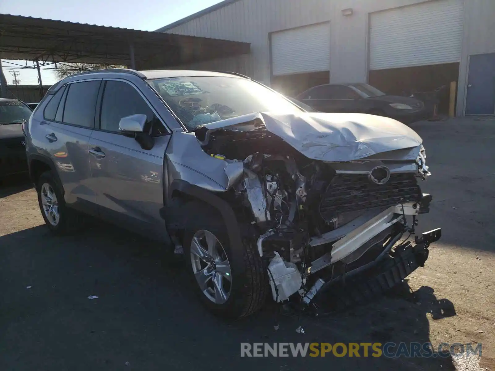 1 Photograph of a damaged car JTMW1RFV4KD013733 TOYOTA RAV4 2019