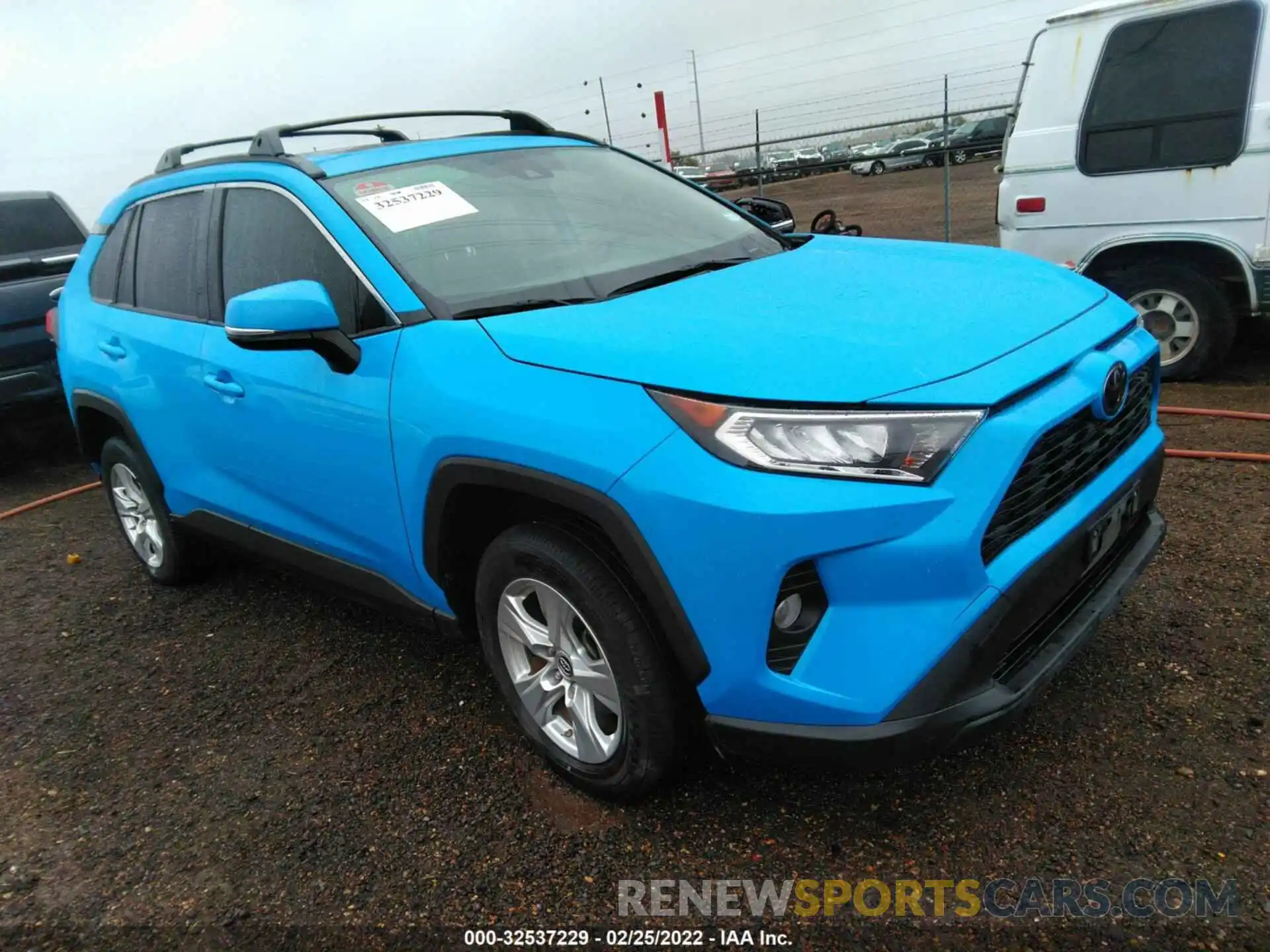 1 Photograph of a damaged car JTMW1RFV4KD018169 TOYOTA RAV4 2019