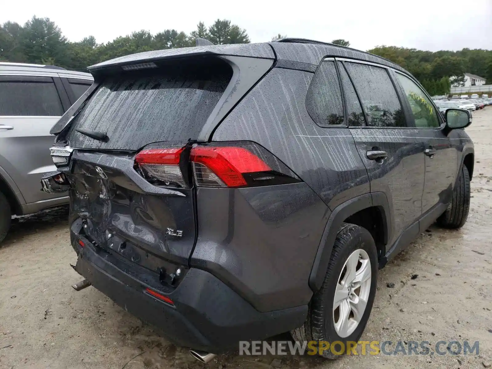 4 Photograph of a damaged car JTMW1RFV4KD506358 TOYOTA RAV4 2019