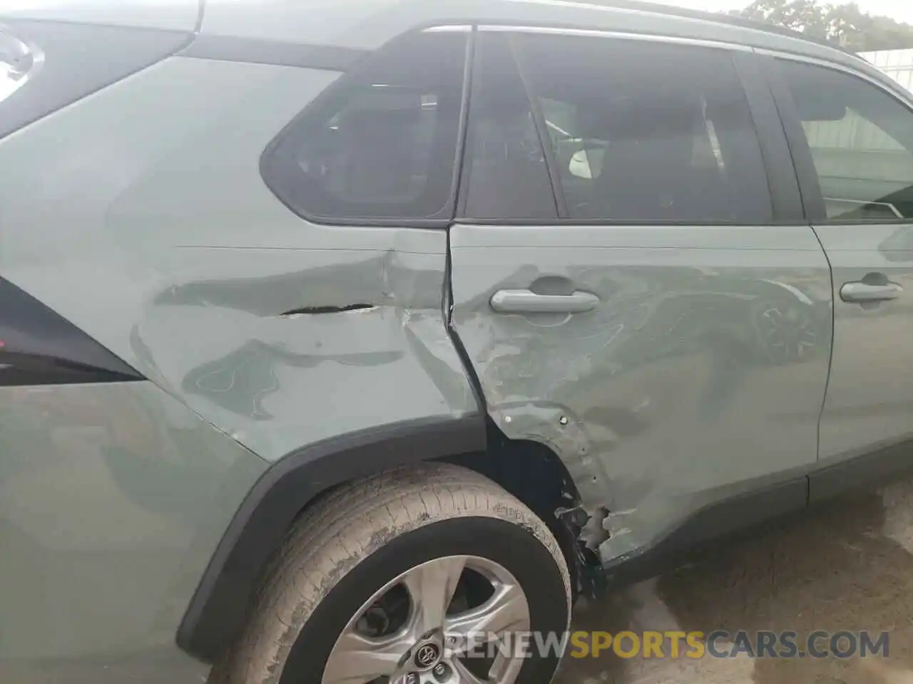 9 Photograph of a damaged car JTMW1RFV4KD511091 TOYOTA RAV4 2019