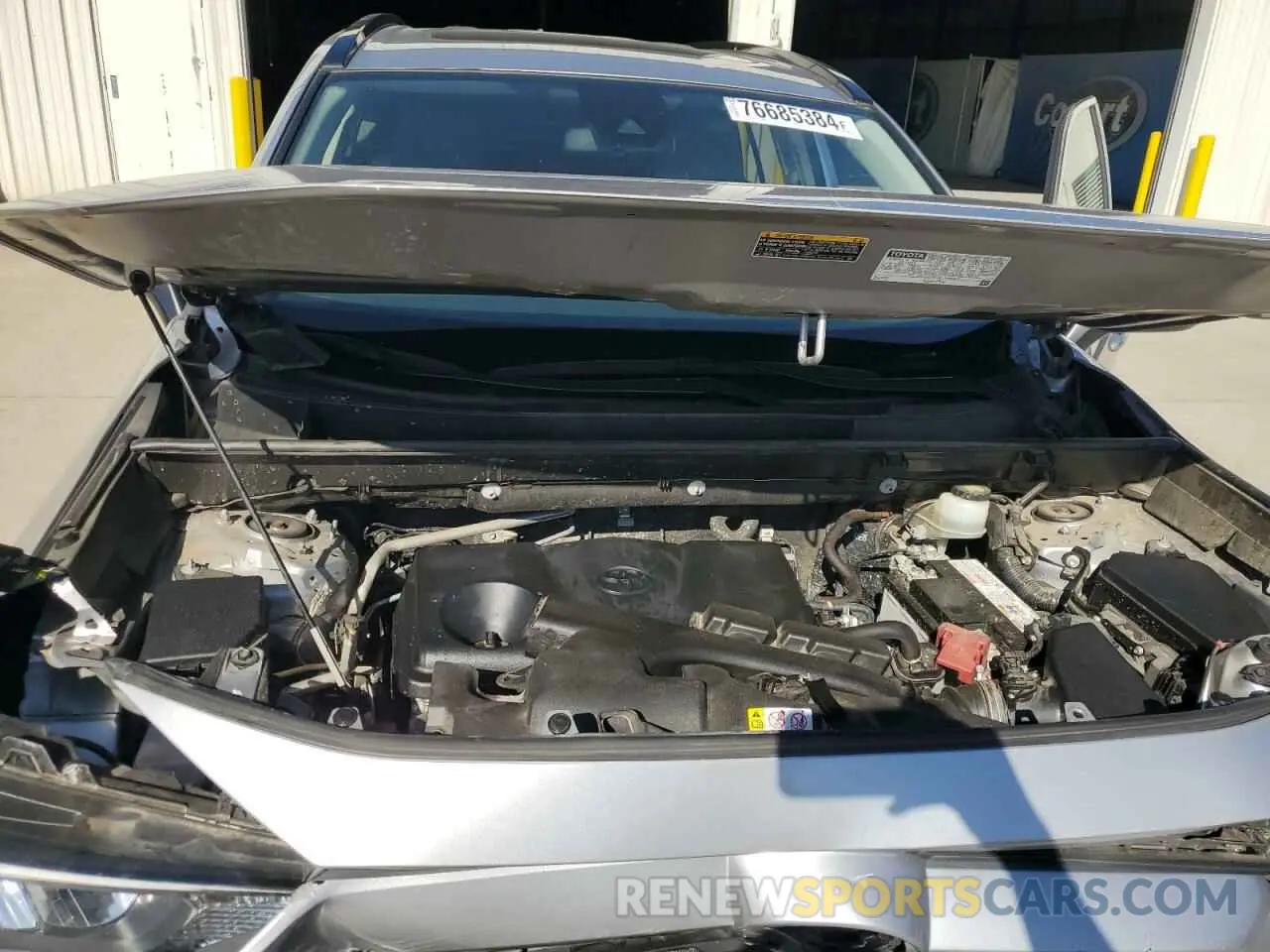 11 Photograph of a damaged car JTMW1RFV5KD016088 TOYOTA RAV4 2019