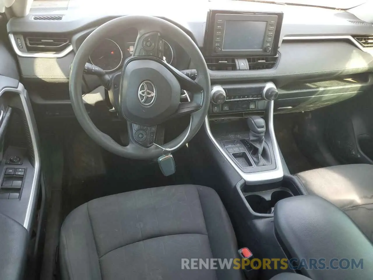8 Photograph of a damaged car JTMW1RFV5KD019704 TOYOTA RAV4 2019
