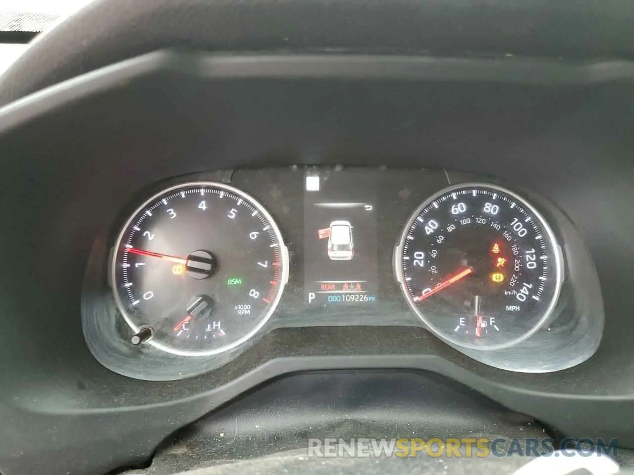 9 Photograph of a damaged car JTMW1RFV5KD019704 TOYOTA RAV4 2019