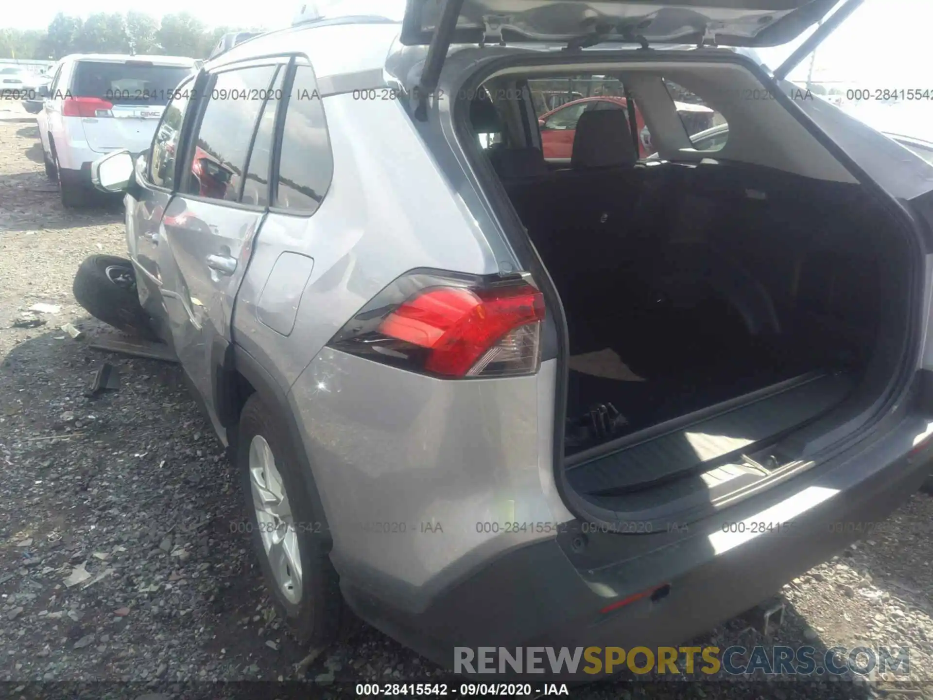 3 Photograph of a damaged car JTMW1RFV5KD023834 TOYOTA RAV4 2019