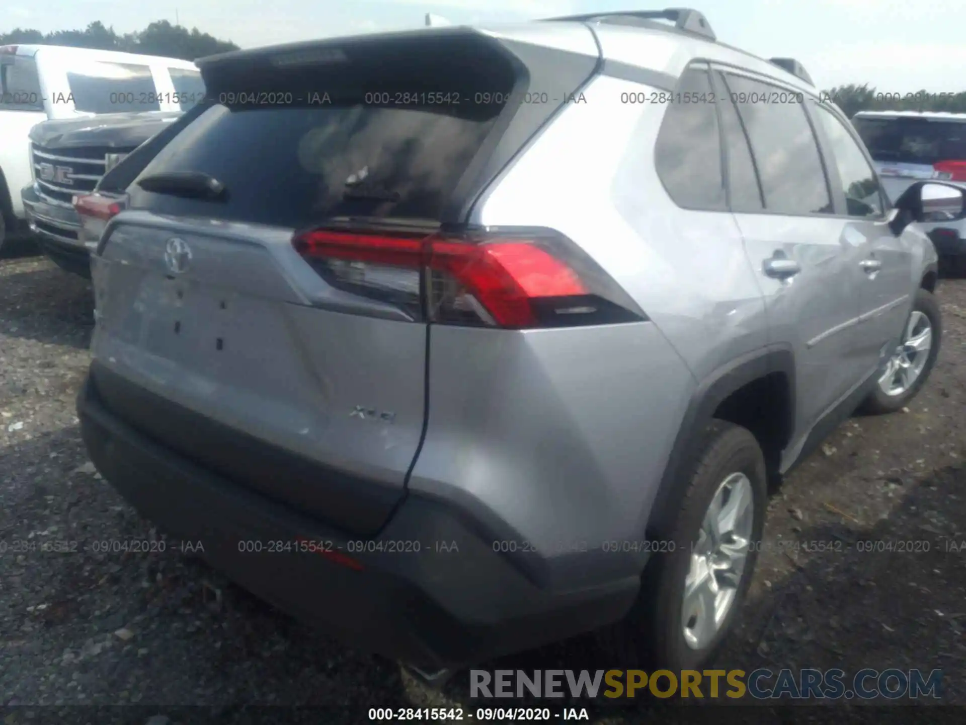 4 Photograph of a damaged car JTMW1RFV5KD023834 TOYOTA RAV4 2019