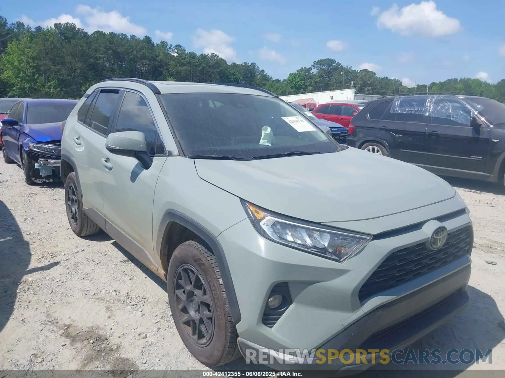 1 Photograph of a damaged car JTMW1RFV5KD029097 TOYOTA RAV4 2019