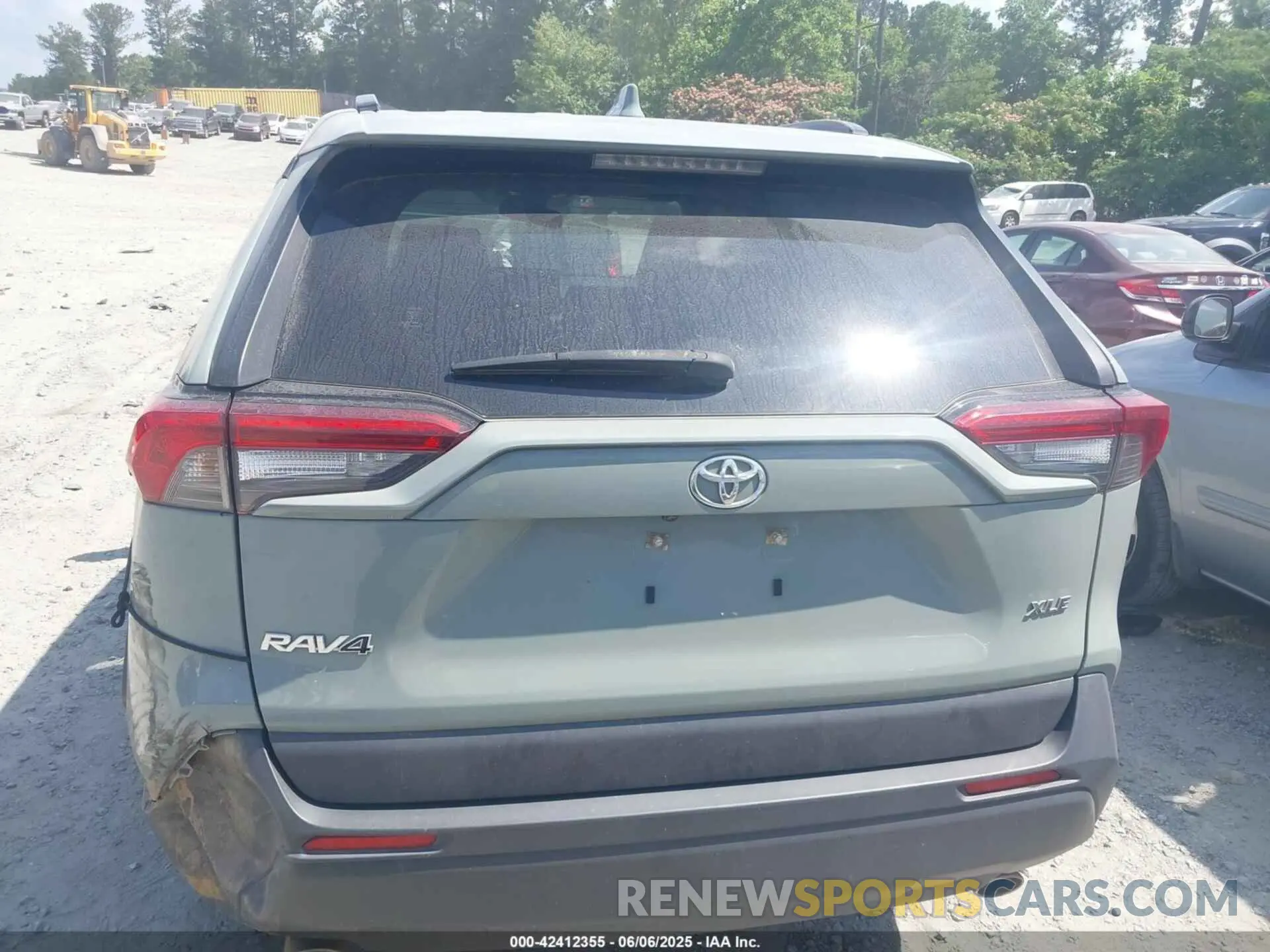 16 Photograph of a damaged car JTMW1RFV5KD029097 TOYOTA RAV4 2019